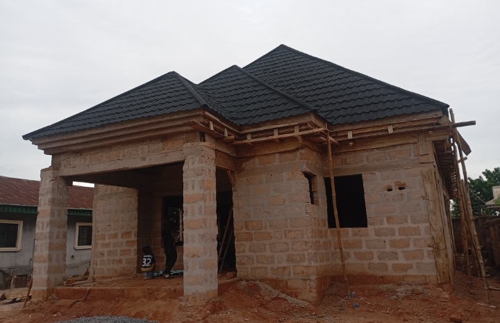 Best roofing sheets for houses in nigeria and prices
6 types of roofing sheets in Nigeria
Types of roofing sheets and their prices in Nigeria
0.55 aluminum Roofing sheet Price in Nigeria
Price of a bundle of zinc Roofing Sheet in Nigeria

