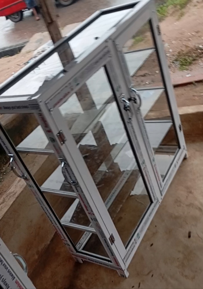 Buy Solid Showglass in Benin City