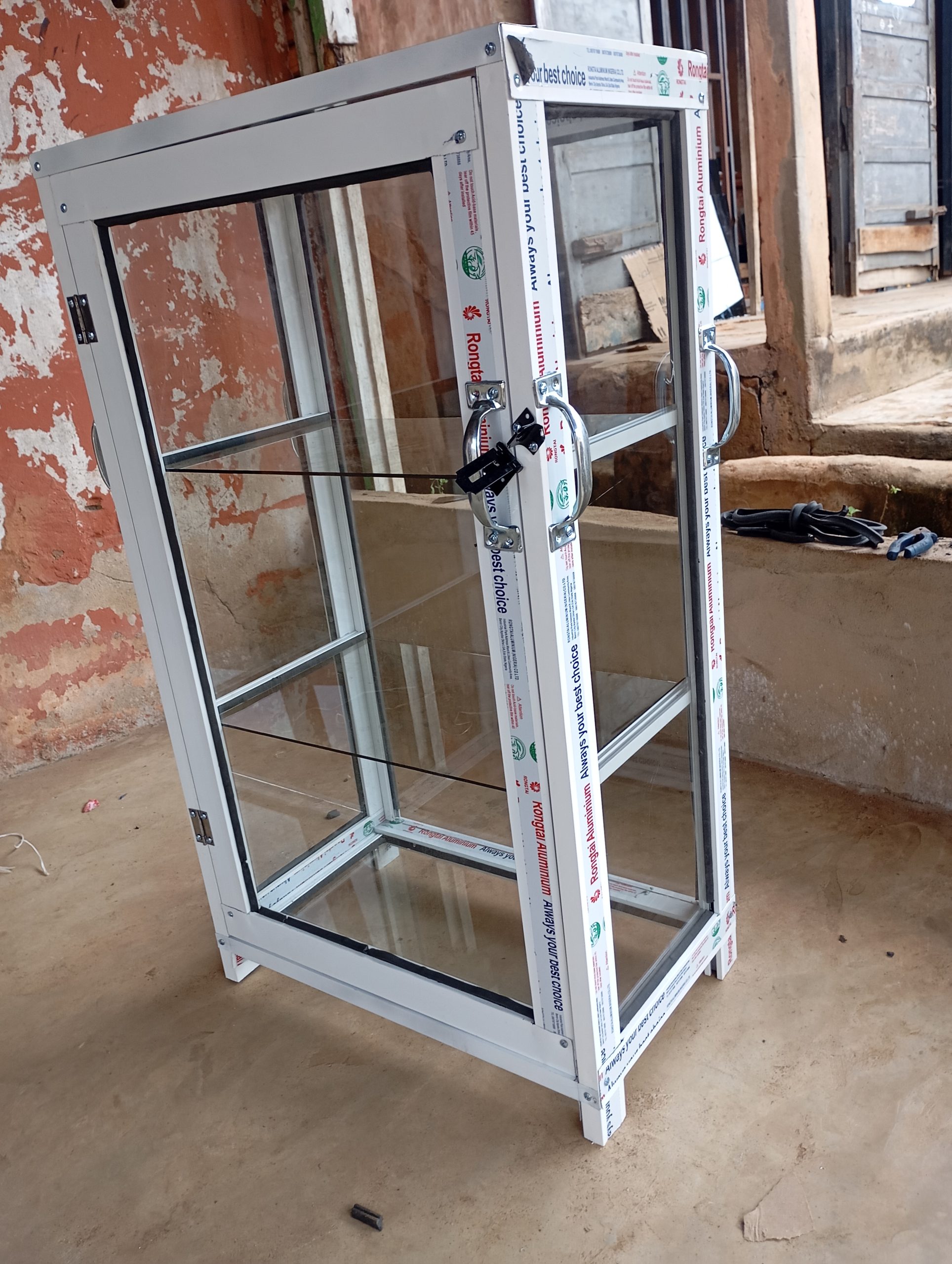 2ft by 4ft Showglass